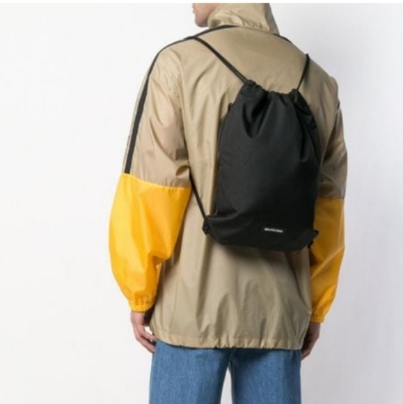 BALENCIAGA DRAWSTRING NYLON BACKPACK - Picture 6 of 6